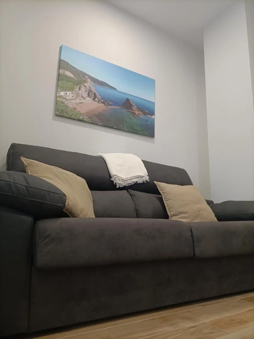 Zona de estar con televisión